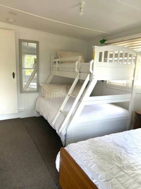Pine Cottage - Mackay Tourism 3