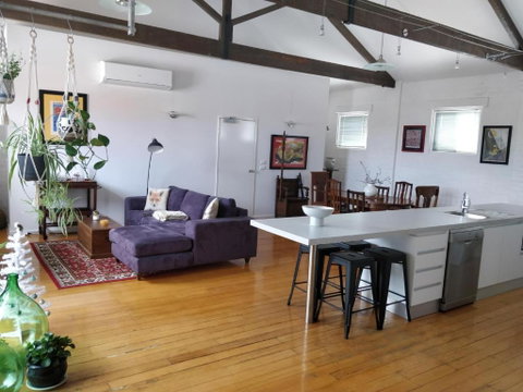 Pips On Mitchell - Beautiful Historic Apartment - Mackay Tourism 2