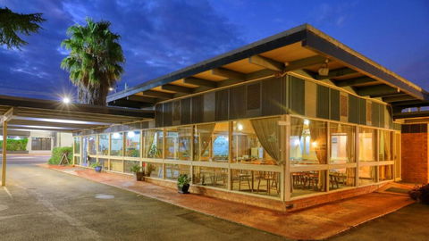 Plainsman Motel - Mackay Tourism 3