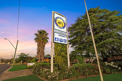 Plainsman Motel - Mackay Tourism 0