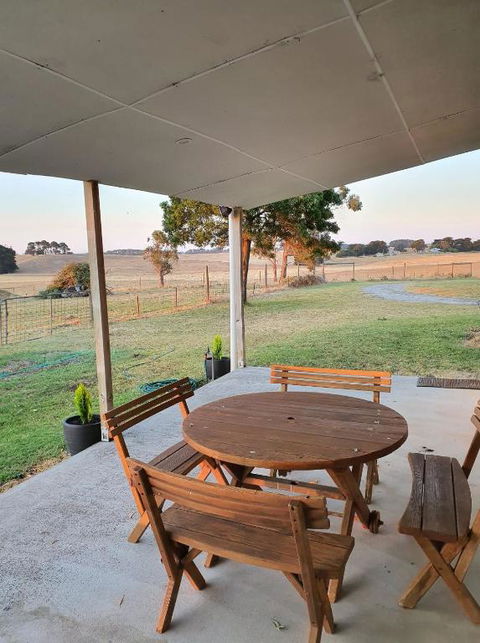 Pleasant Hill BnB - Mackay Tourism 2