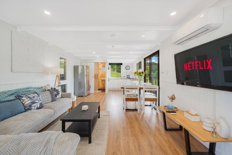 Pet Friendly Cozy Cabin - Mackay Tourism 0