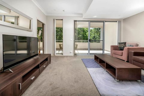 Quiet Apartment In Braddon ACT - Mackay Tourism 3