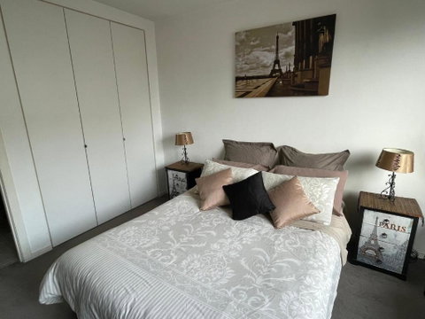 Radiance - Chic Fitzroy Street Apartment - Mackay Tourism 1