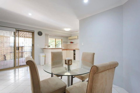 Private Room In St James - Mackay Tourism 2