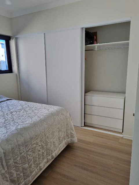 Private Bedroom And Bathroom In A Shared Apartment - Mackay Tourism 1