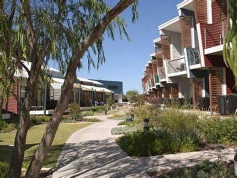 Preston Beach Retreat - Apt 7 - Mackay Tourism 3