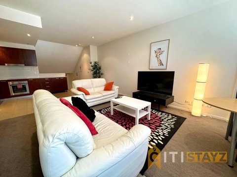 Pretty Penthouse - Close To ANU - Mackay Tourism 0