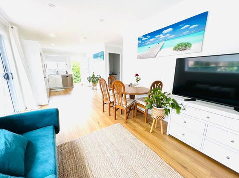 Private & Cozy Villa For You! - Mackay Tourism 0