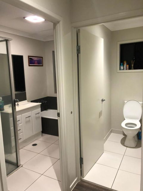 Private Bedroom Getaway - Mackay Tourism 3