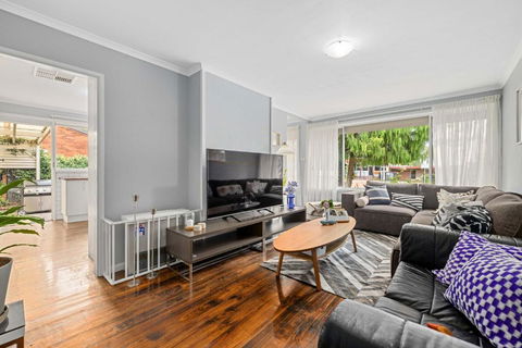 Private Pool Retreat In Watson - Mackay Tourism 3