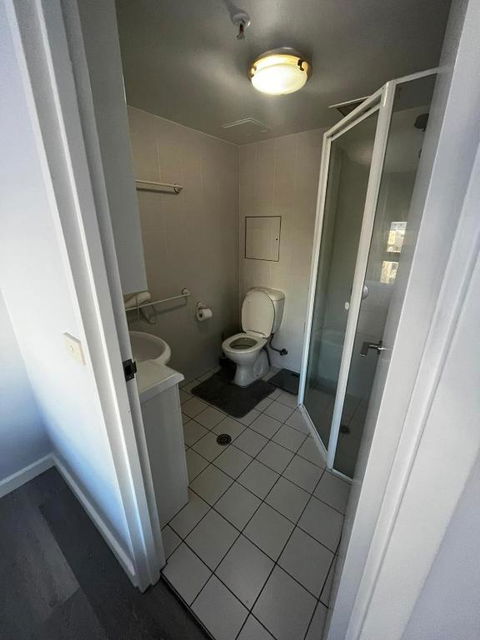 Private Room With Ensuite In The CBD - Mackay Tourism 3