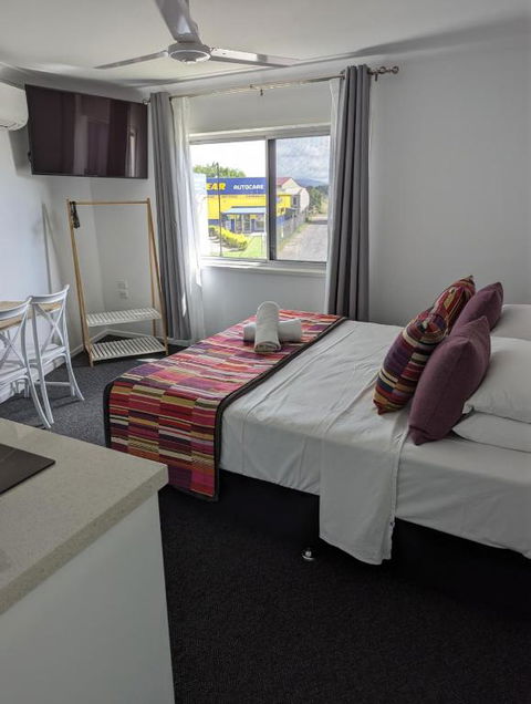 PROSERPINE MOTOR LODGE - Mackay Tourism 3