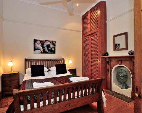 Pure Gold - Heritage 2 Bedroom Terraced Cottage - Mackay Tourism 3