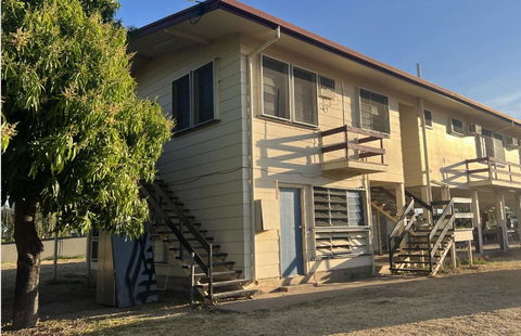 Q Lux Inn Emerald - Mackay Tourism 0