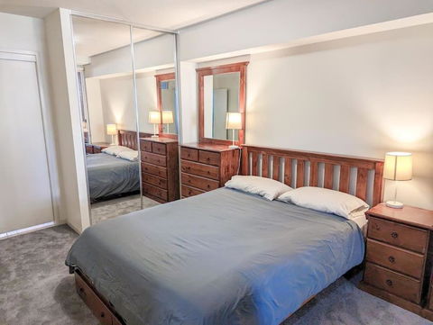 Quiet 1 Bedroom Apartment W Pool And, Walk To QUT - Mackay Tourism 3