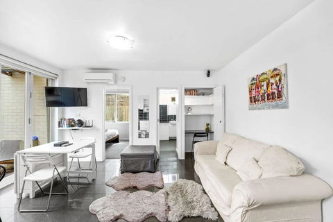 Quiet And Peaceful Beachside 1BR Retreat W Parking - Mackay Tourism 0