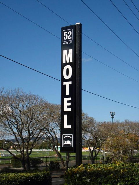 Raceview Motor Inn - Mackay Tourism 1