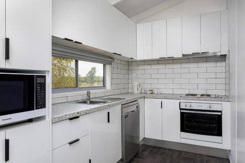 RACV Cobram Resort - Mackay Tourism 3