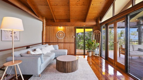 Rainforest Treehouse Sanctuary - With Ocean Views - Mackay Tourism 3