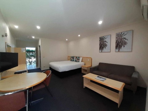 Red Bridge Motor Inn - Mackay Tourism 0