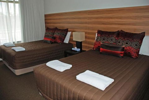 Red Cedars Motel - Mackay Tourism 1