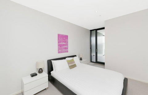 Astra Apartments Canberra - Manhattan - Mackay Tourism 2