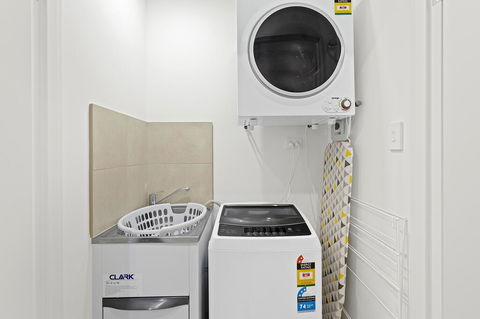 Astra Apartments Sutherland Shire - Mackay Tourism 3