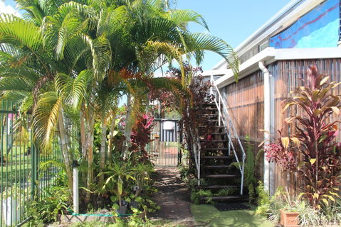 Asylum Cairns Hostel - Mackay Tourism 2