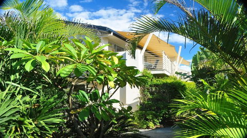 At The Beach - Lennox Head - Mackay Tourism 3
