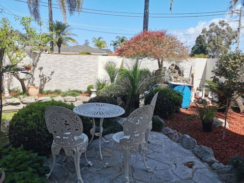 Attached Self Service Waterfront Whole Villa - Sydney - Mackay Tourism 3