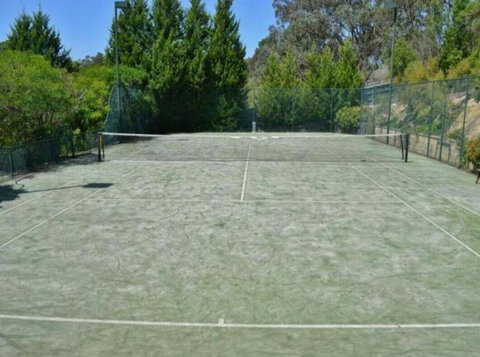 Aullywood Ringwood - Mackay Tourism 1