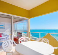 Avalon 4 - right across the road from convent beach - uninterrupted views - Mackay Tourism