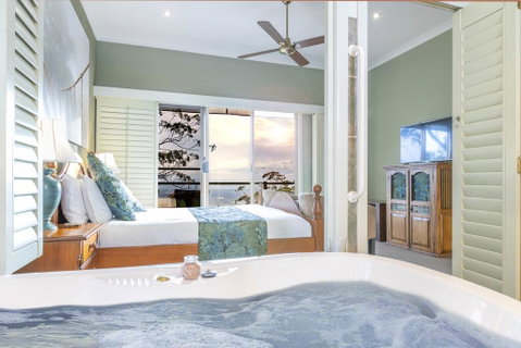 Avocado Sunset Bed & Breakfast - Mackay Tourism 0