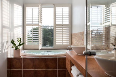 Azure Daylesford - Mackay Tourism 2