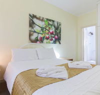 B5 Close to Nedlands Cafes Swan River SCGH  UWA - Mackay Tourism