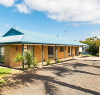 Back Beach Retreat - Mackay Tourism