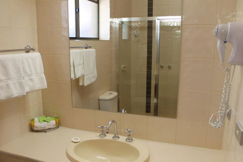 Bakery Hill Motel - Mackay Tourism 3