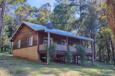 Balinga Cottages - Mackay Tourism 0