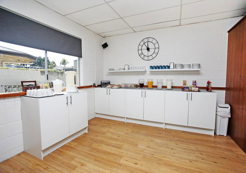 Banjo Paterson Motor Inn - Mackay Tourism 3