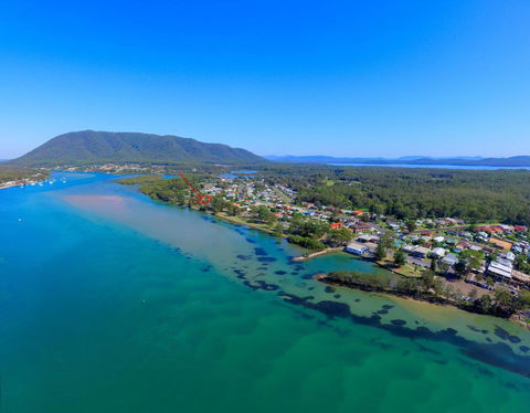BANYANDAH 557 Ocean Drive NH - Mackay Tourism 1