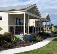 Bass Coast Country Cottages - Mackay Tourism