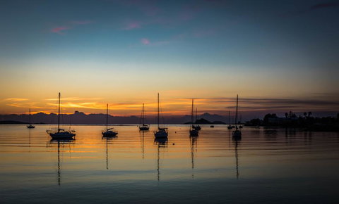 Bay Breeze Boutique Accommodation - Mackay Tourism 2