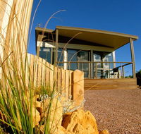 Bay Of Islands Apartments - Mackay Tourism