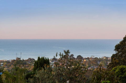 BAY VIEWS ON MANNA - DROMANA - Mackay Tourism 3