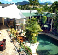 Bay Village Tropical Retreat  Apartments - Mackay Tourism