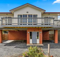 Beach House Phillip Island - Mackay Tourism