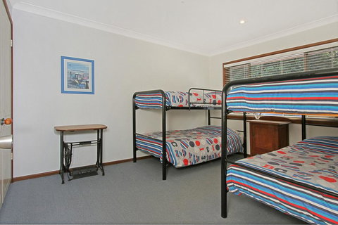 Beach Road 10 Mollymook - Mackay Tourism 3