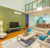 Beach Road Holiday Homes - Mackay Tourism