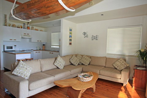 Beach Shack On The Lagoon - Mackay Tourism 2